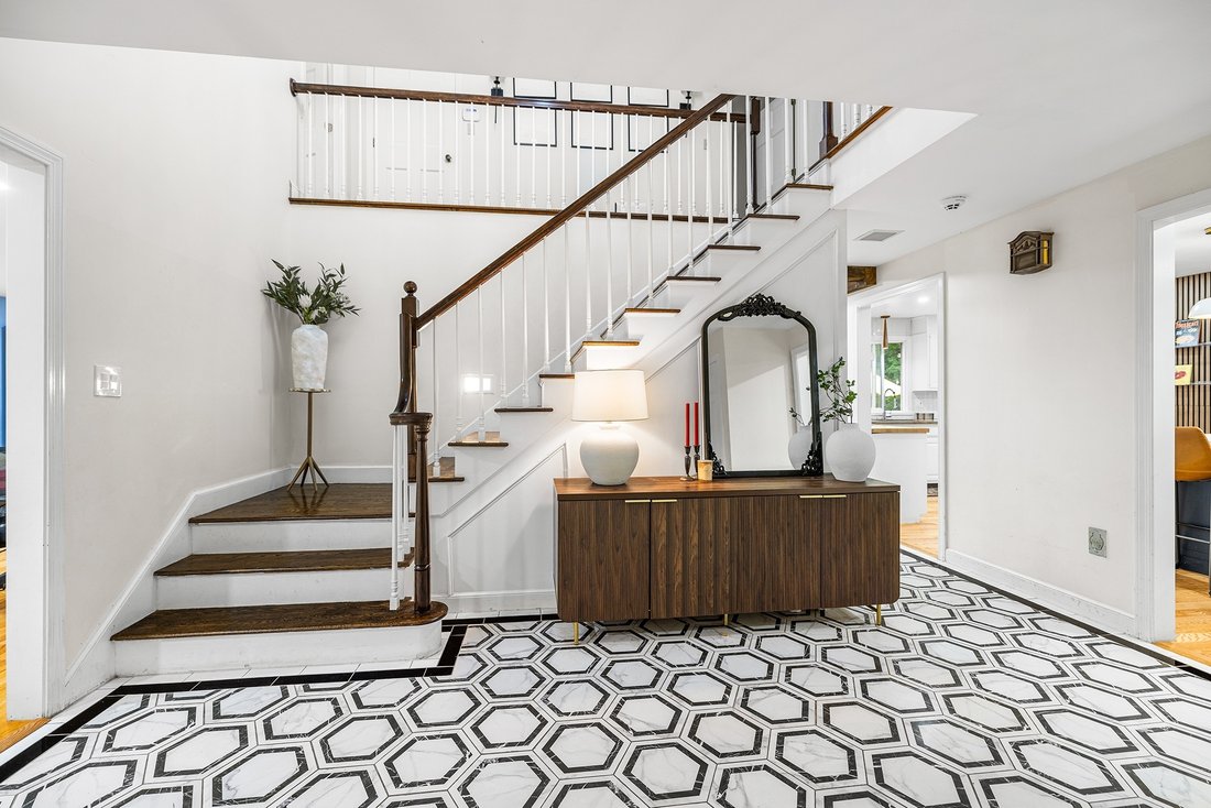 House in North Andover, Massachusetts, United States 4 - 18517234