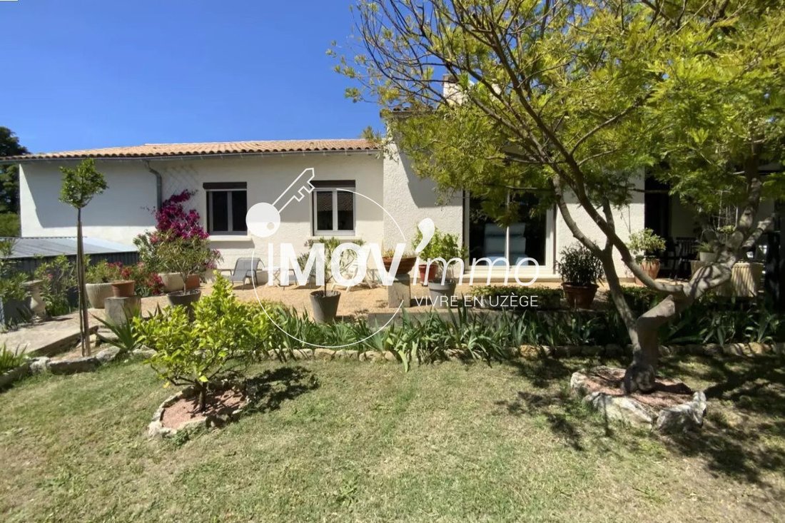 Villa in Uzès, Occitania, France 1 - 14245727