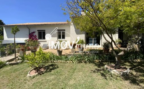 Villa in Uzès, Occitania, France 1