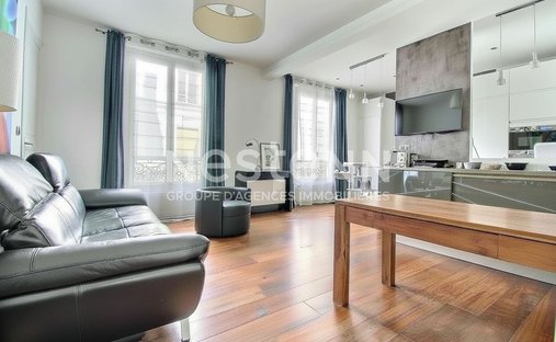 Apartment in Lorette-Martyrs, Paris 9e Arrondissement, Paris 1