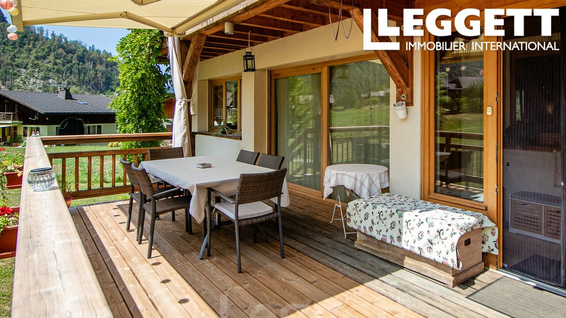 Chalet in Sixt-Fer-a-Cheval, Auvergne-Rhône-Alpes, France 4 - 18515641