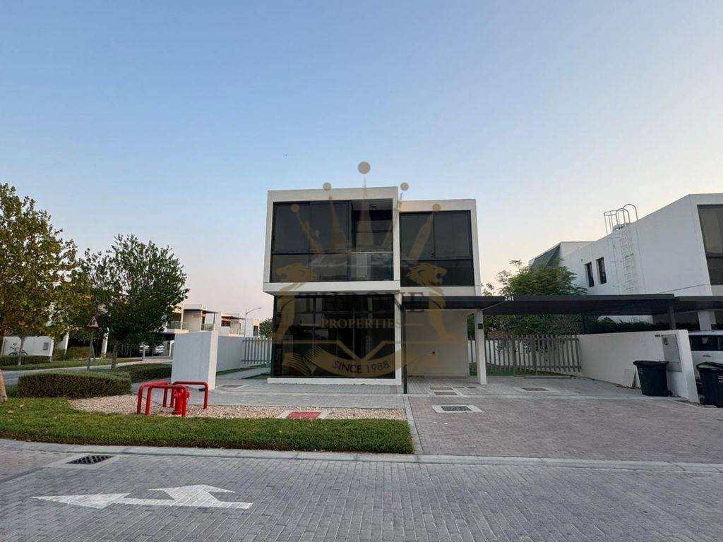 Villa in Damac Hills 2, Dubai, United Arab Emirates 2 - 18509545