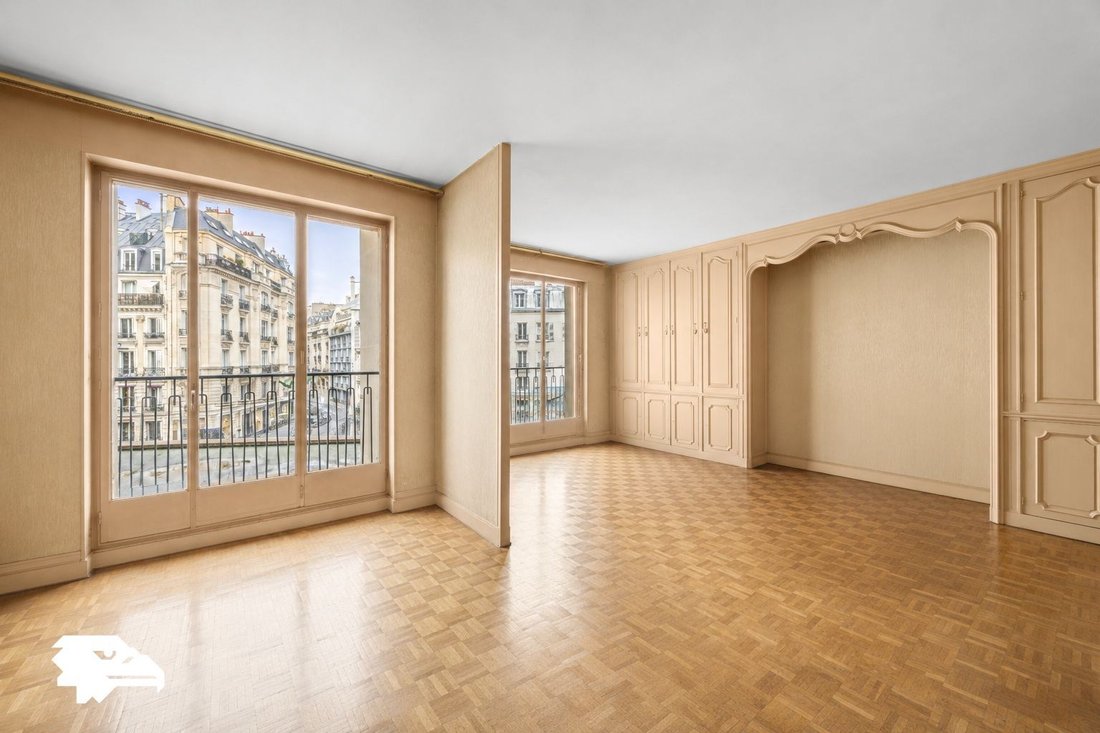 Apartment in Grange Aux Belles-Terrage, Paris 10e Arrondissement, Paris 2 - 18518742