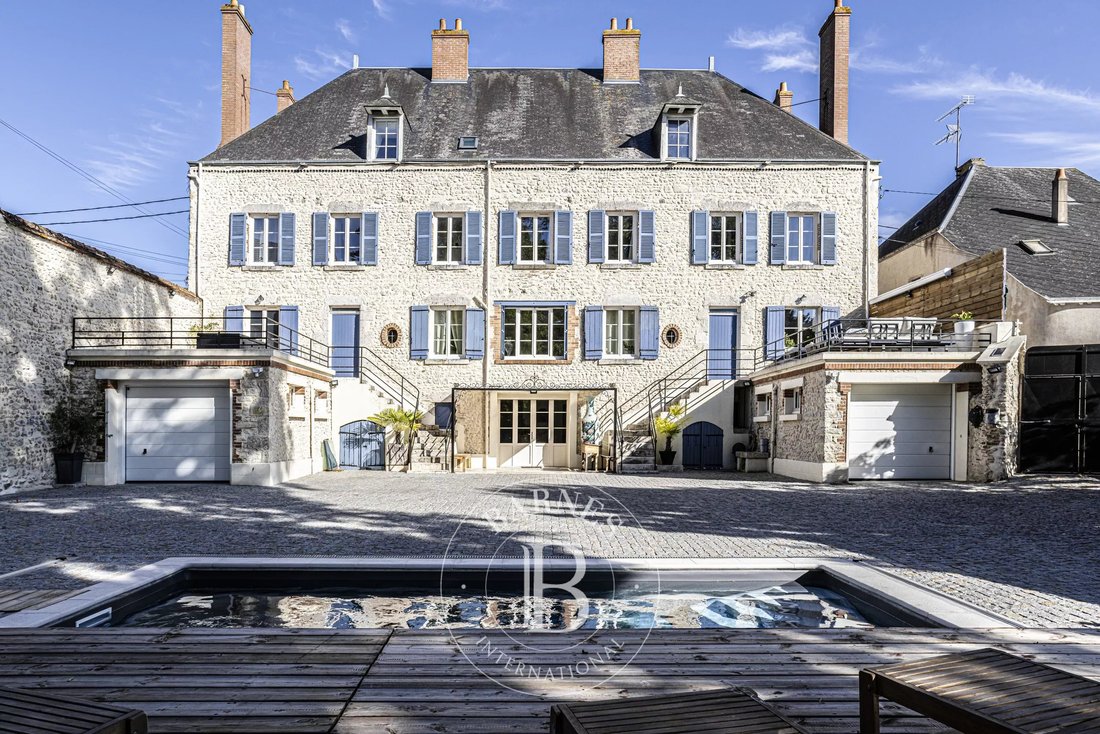 Townhouse in Saint-Ay, Centre-Val de Loire, France 1 - 18513767