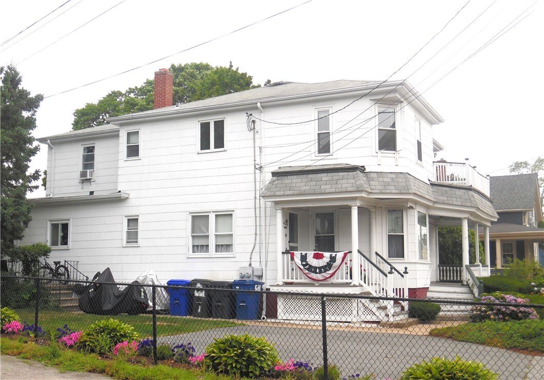 Warren, Rhode Island, United States 2 - 18510949