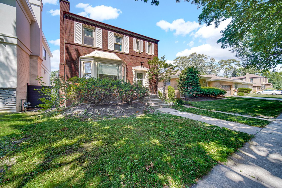 House in Skokie, Illinois, United States 3 - 18518631