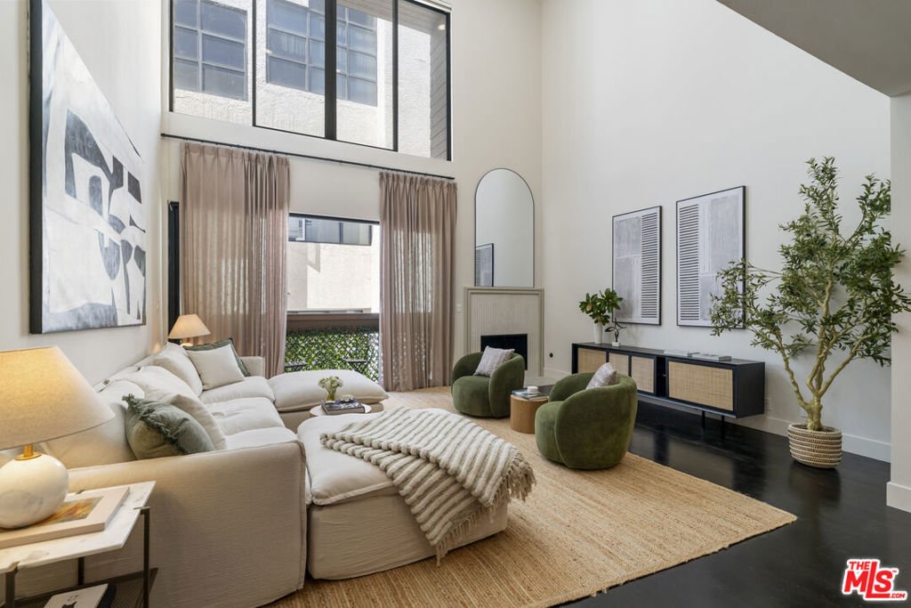 Condo in Los Angeles, California, United States 5 - 18511110