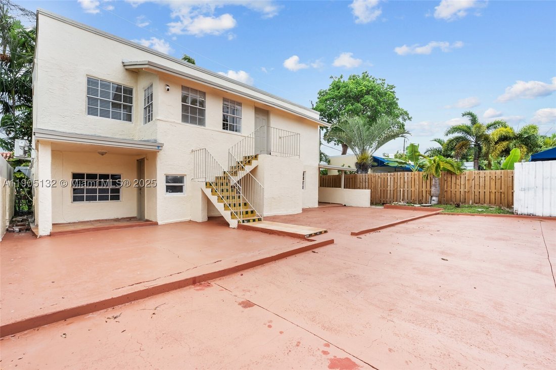 House in Miami, Florida, United States 4 - 17202369