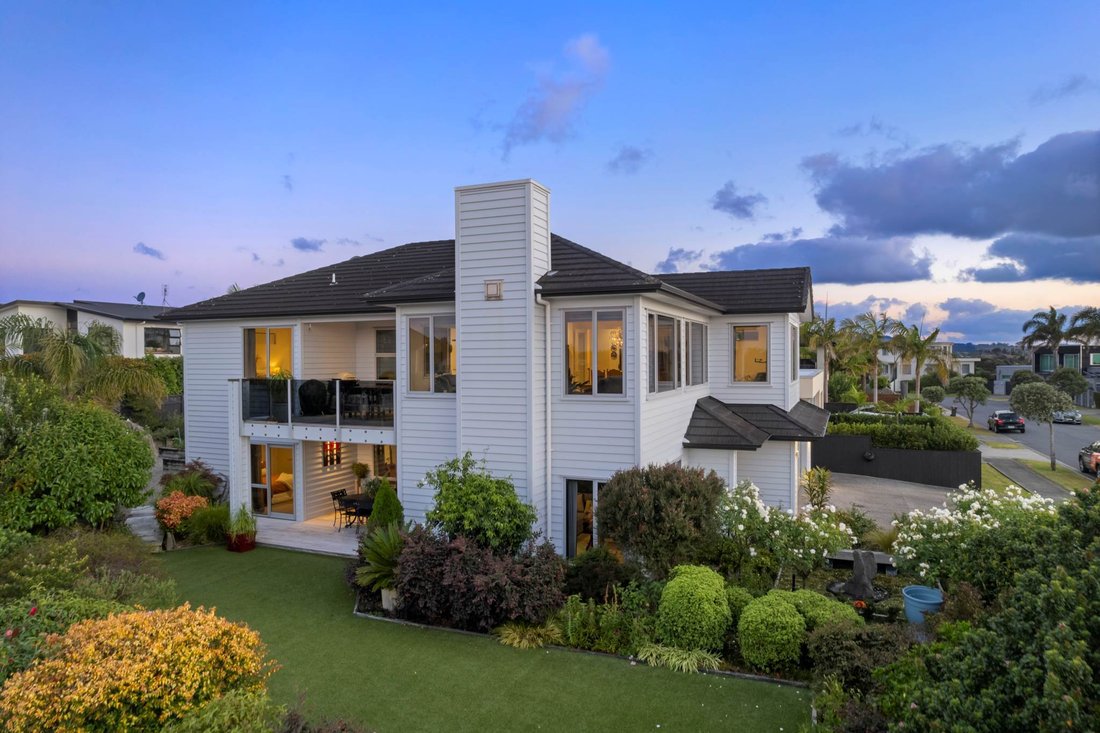 House in Beachlands, Auckland, New Zealand 2 - 15367593