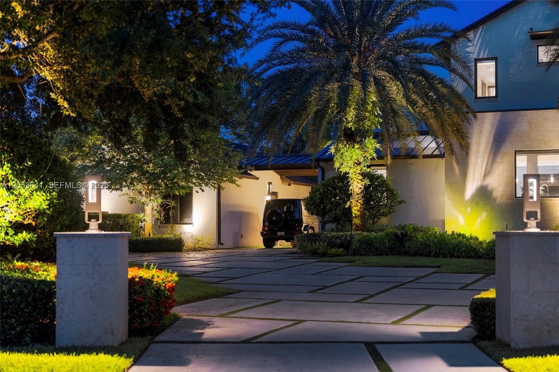 House in Weston, Florida, United States 5 - 18510387