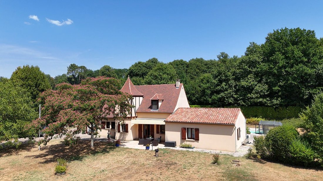Villa in Prats-de-Carlux, Nouvelle-Aquitaine, France 1 - 18510233