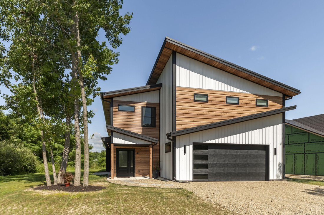 House in Shorewood-Tower Hills-Harbert, Michigan, United States 1 - 18510384