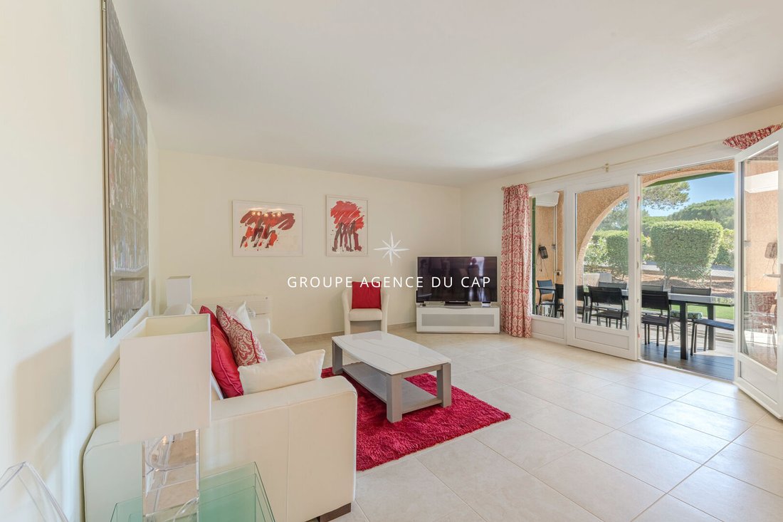 Villa in Le Dramont-Agay-Anthéor-Le Trayas, Saint-Raphaël, France 4 - 18513934