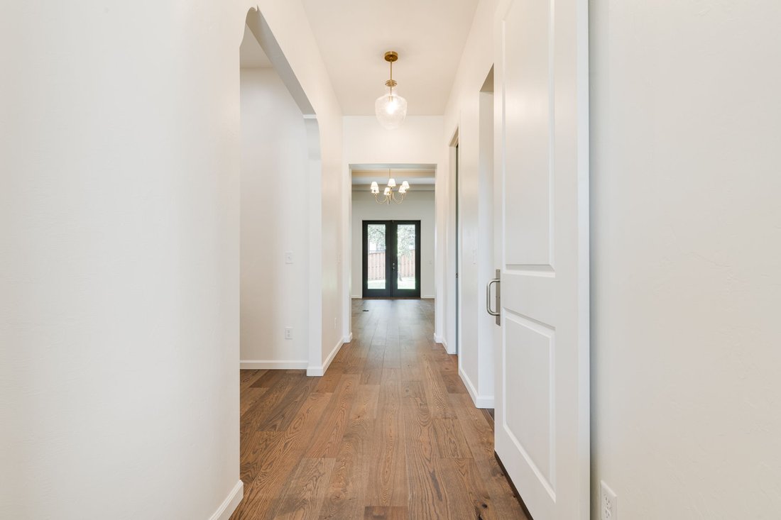 House in Edmond, Oklahoma, United States 3 - 17367796