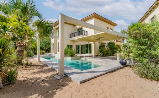 Villa in Jumeirah Islands / Juzur Jumeirah, Dubai, United Arab Emirates 1