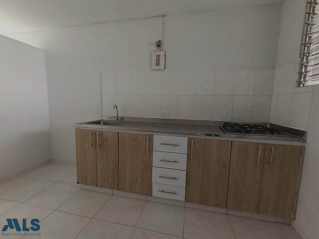House in Medellín, Antioquia, Colombia 3 - 18515645