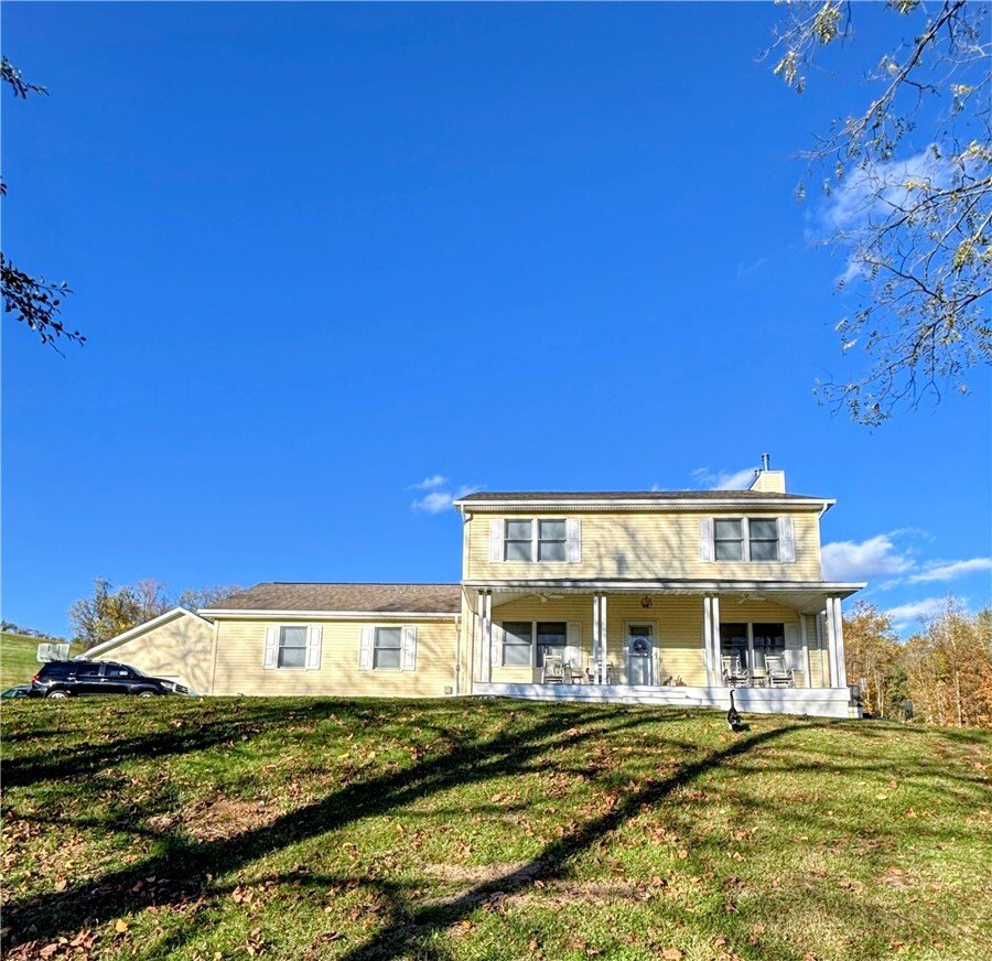 House in Claysville, Pennsylvania, United States 1 - 18180391