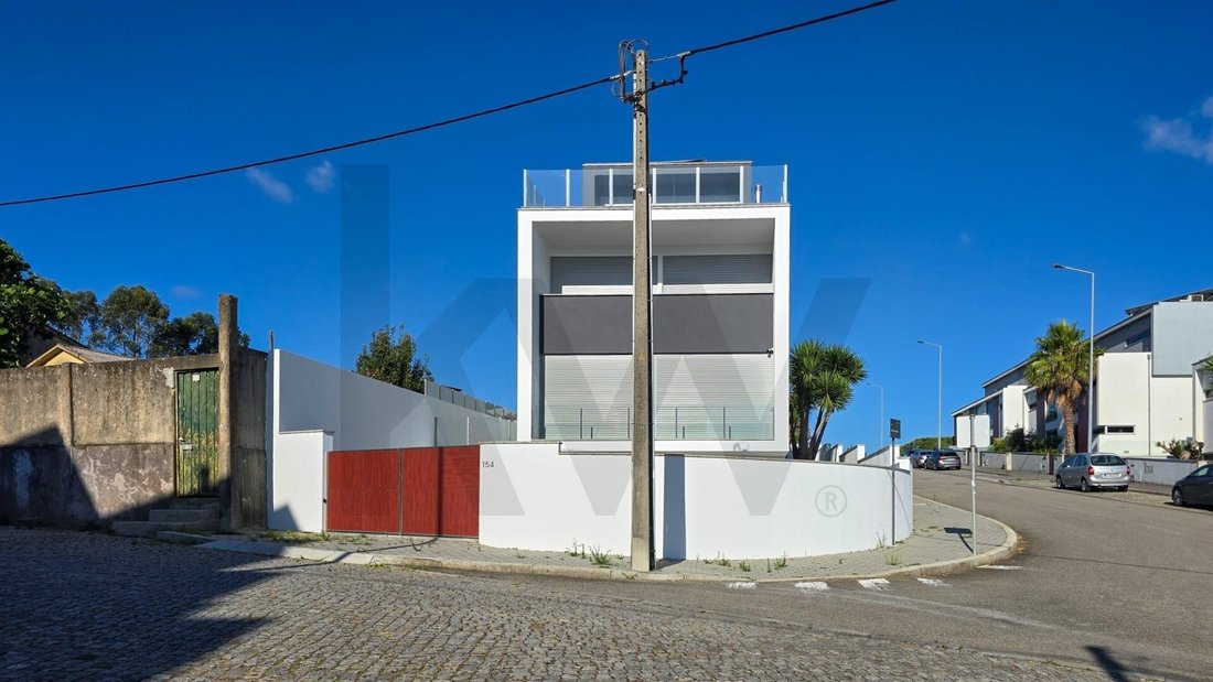 House in Sao Felix da Marinha, Porto District, Portugal 3 - 18508792
