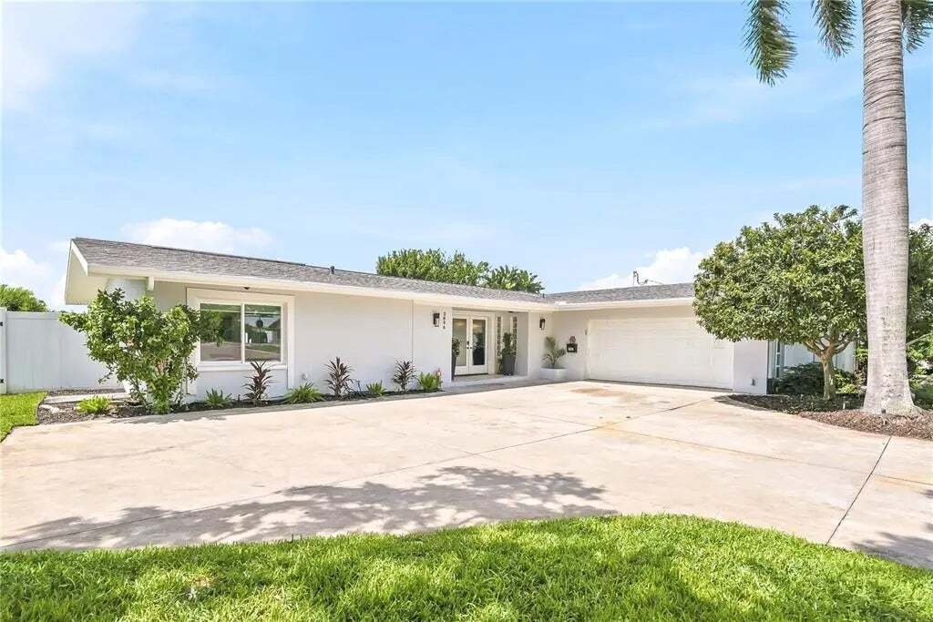 House in St. Petersburg, Florida, United States 2 - 18514475