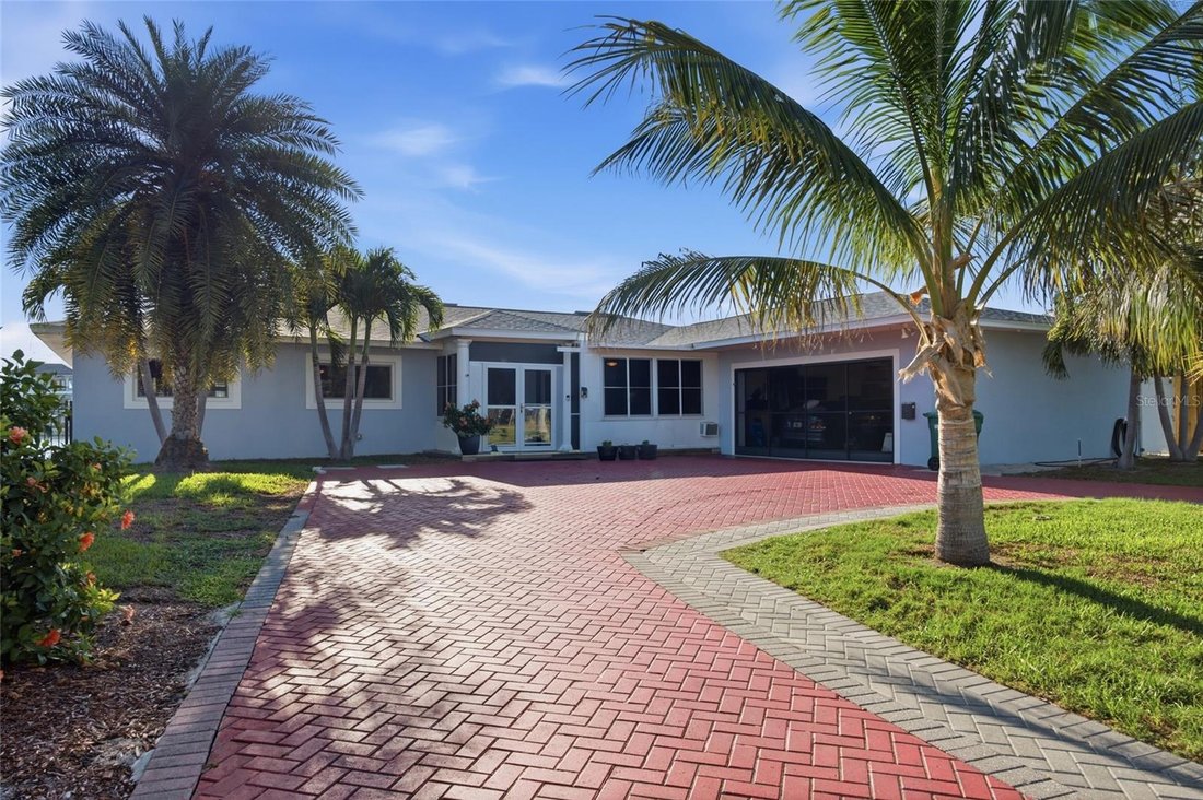 House in St. Petersburg, Florida, United States 4 - 18520172