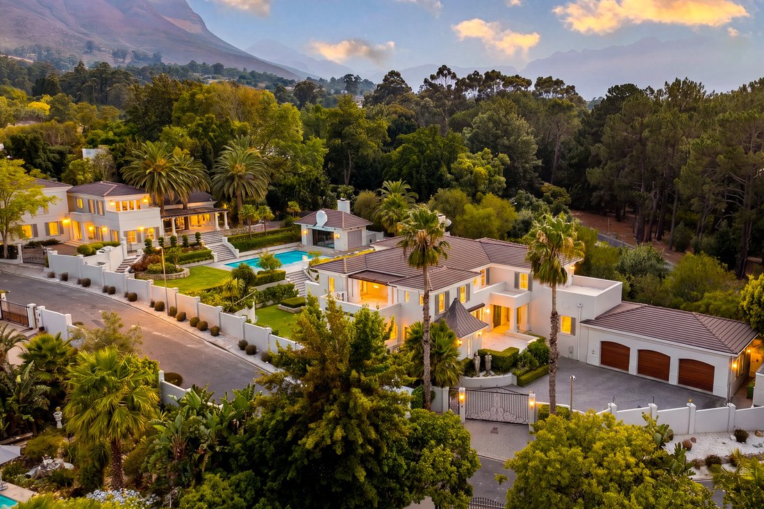 Country House in Parel Vallei, Cape Town, Western Cape 1 - 17235636