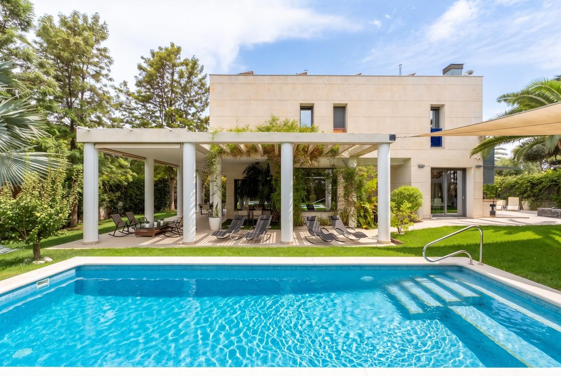 Villa in Mutxamel, Valencian Community, Spain 3 - 18455722