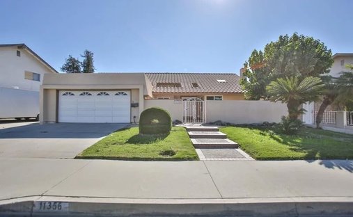 House in Fountain Valley, California, United States 1