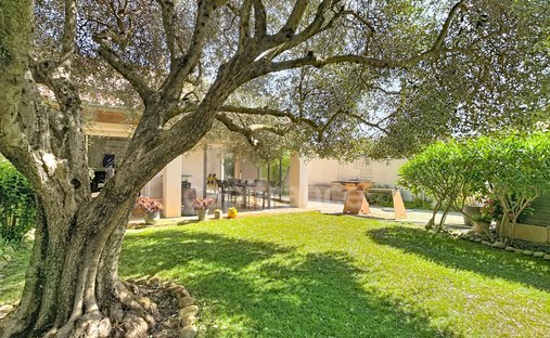 House in Catalins-Gondole, Montelimar, France 1