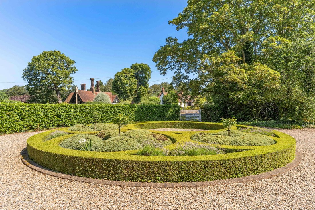 Country House in Knebworth, England 2 - 18515580
