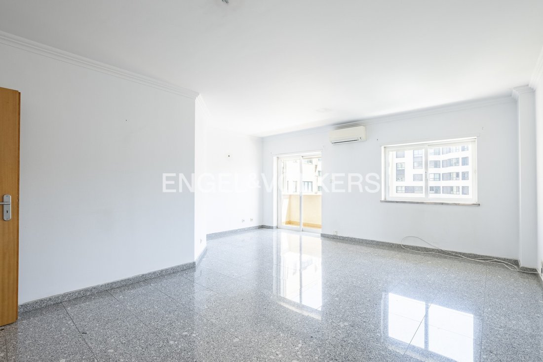 Apartment in Alges, Linda-a-Velha e Cruz Quebrada-Dafundo, Lisbon, Portugal 1 - 18510180