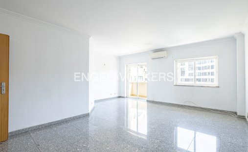 Apartment in Alges, Linda-a-Velha e Cruz Quebrada-Dafundo, Lisbon, Portugal 1