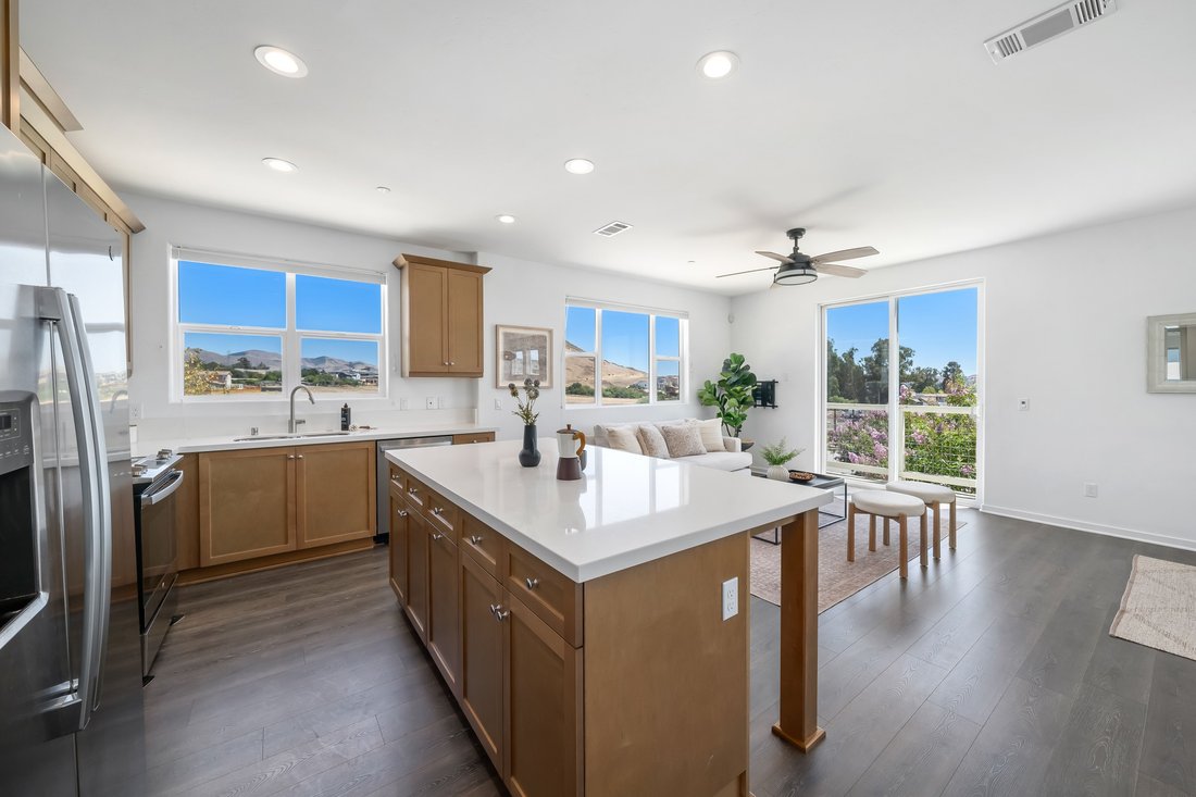 San Luis Obispo, California, United States 5 - 18516640