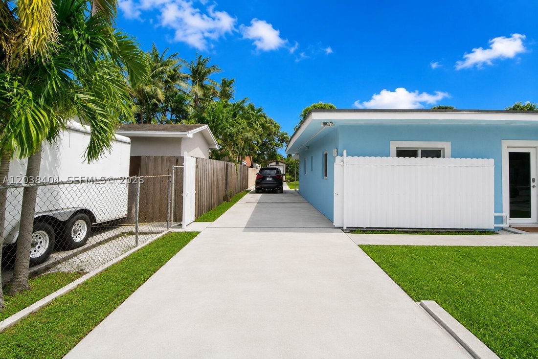 House in Hialeah, Florida, United States 4 - 18193494