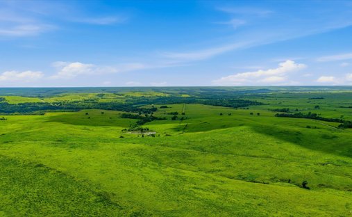 Land in Alma, Kansas, United States 1