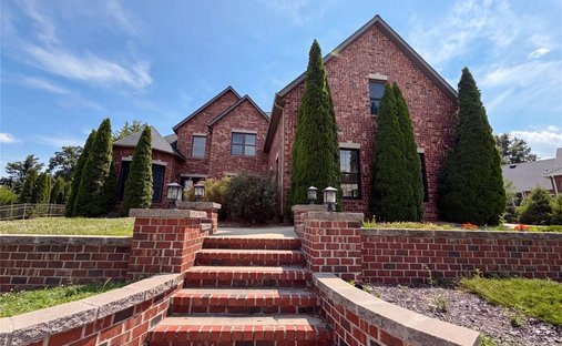 House in Edwardsville, Illinois, United States 1