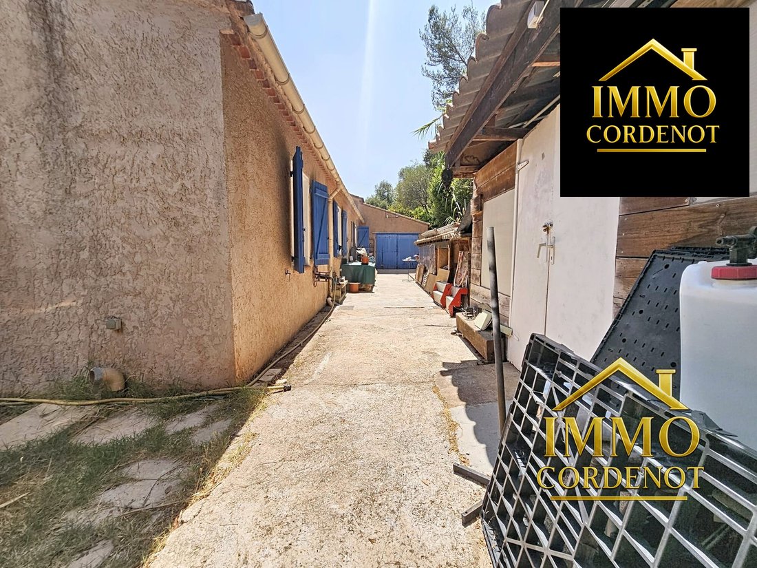 Villa in Le Village, Cuers, France 5 - 18514716