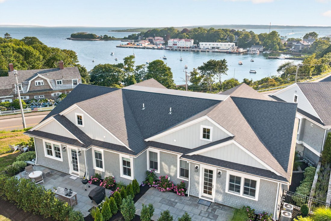 Condo in Falmouth, Massachusetts, United States 1 - 18506522