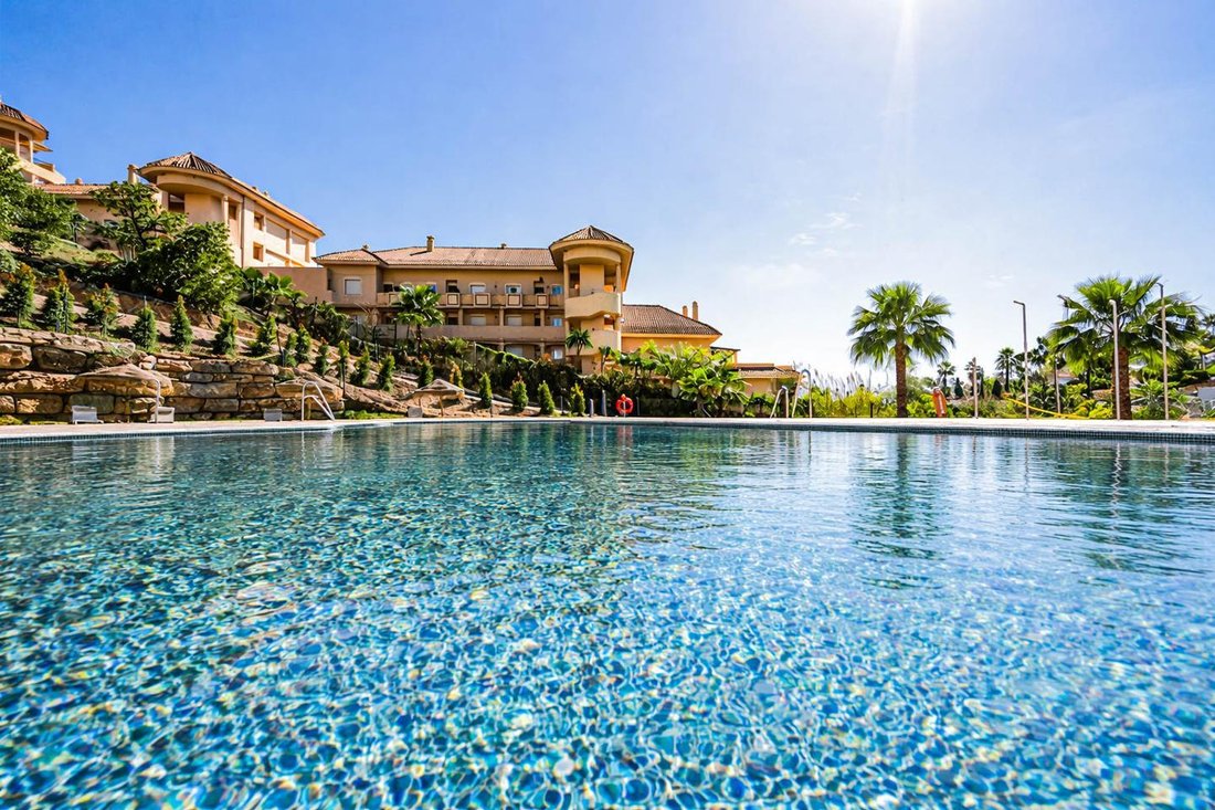 Apartment in Nueva Andalucia, Marbella, Spain 5 - 18513599