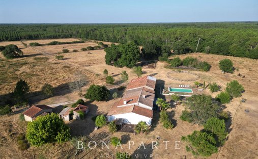 Rancho en Gaillan-en-Médoc, Nueva Aquitania, Francia 1