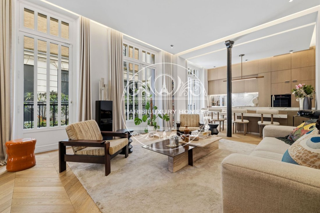 Apartment in Palais Royal, Paris 1er Arrondissement, Paris 2 - 18515470