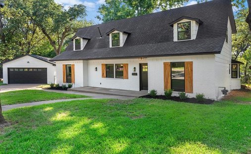 House in Arlington, Texas, United States 1
