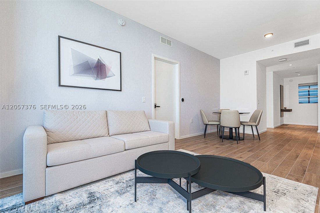 Condo in Miami, Florida, United States 3 - 18511291