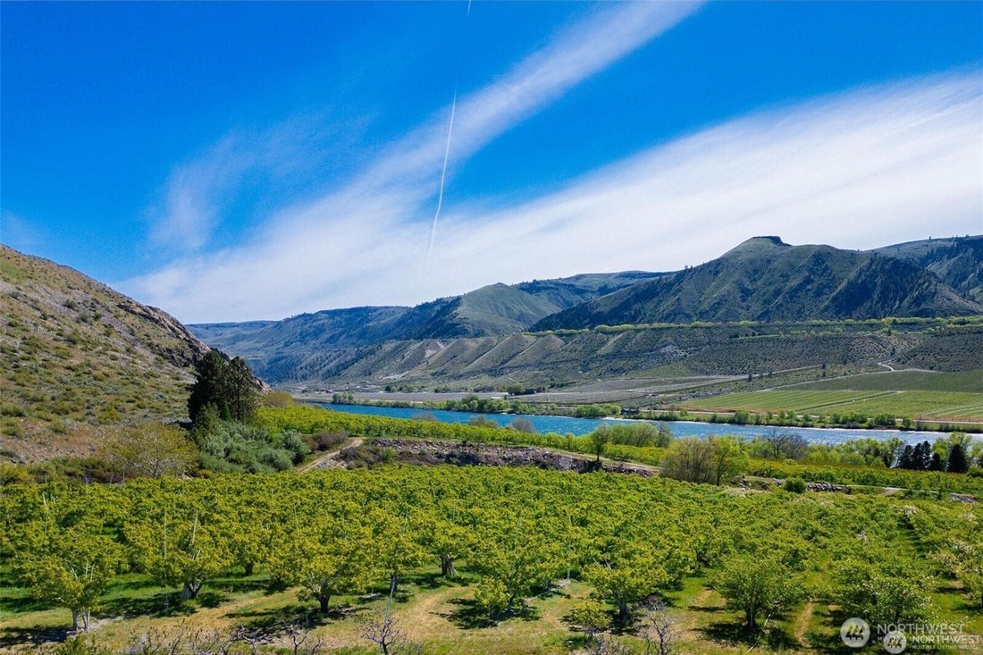 Farm Ranch in Manson, Washington, United States 1 - 18515336