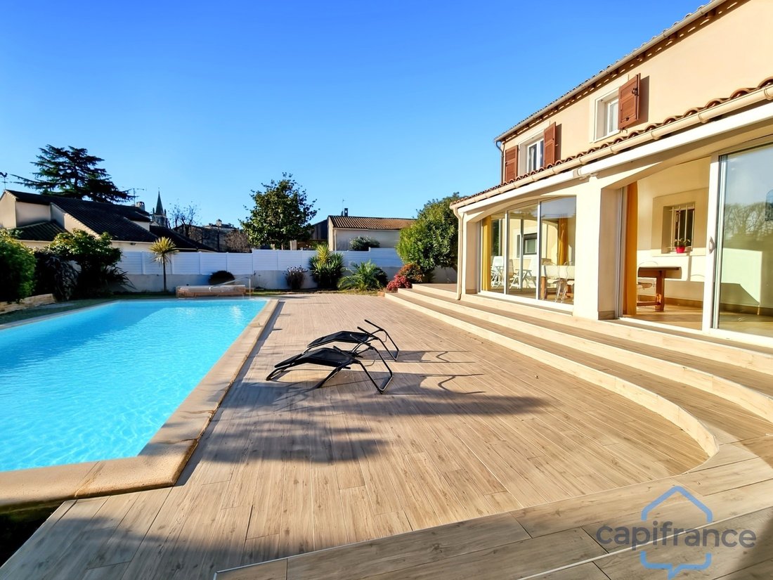 House in Centre Ville, Castries, France 5 - 16662045