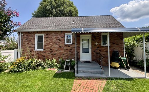 Glen Cove, New York, United States 1