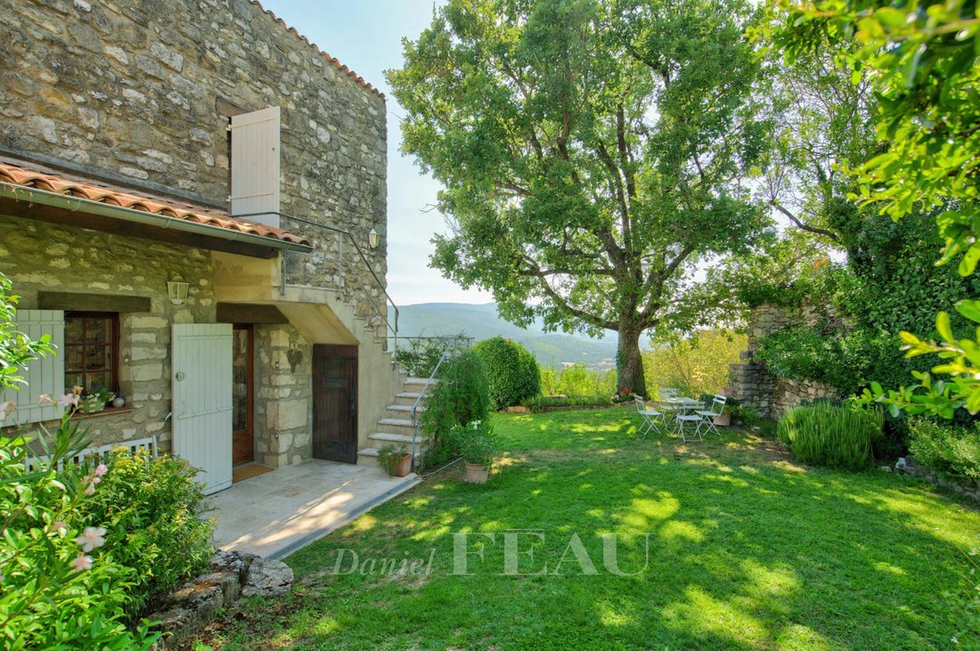 Country House in Montjustin, Provence-Alpes-Côte d'Azur, France 2 - 18509716