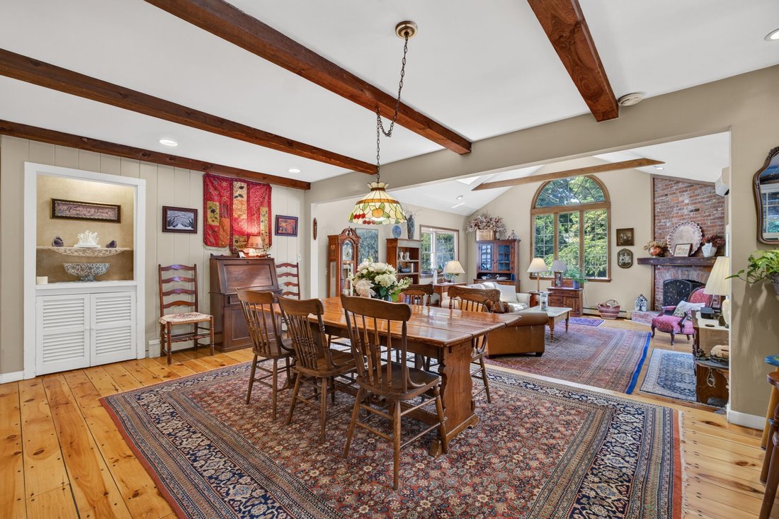 House in Groton, Connecticut, United States 5 - 18509474