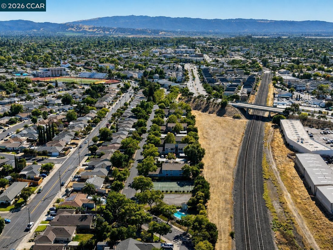 Livermore, California, United States 4 - 18515241