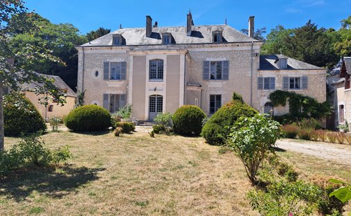 House in Douadic, Centre-Val de Loire, France 1