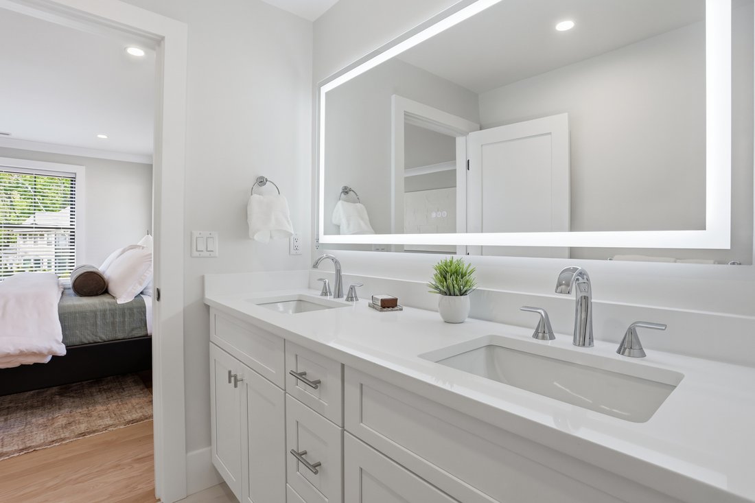Condo in Bedford, Massachusetts, United States 5 - 18514838